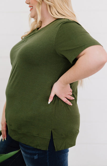 Green Solid Color Round Neck Plus Size T-shirt