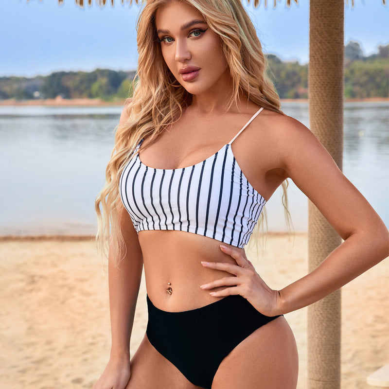 Women's Stripe Print Bikini Top Matches With High Waist Bikini Bottoms