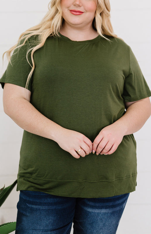 Green Solid Color Round Neck Plus Size T-shirt