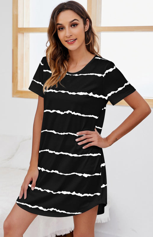 Women's Round Neck Short Sleeve Striped Loose Nightdresses & Nightshirts